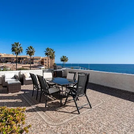 Holiday home Lets In The Sun - Casita Lighthouse *